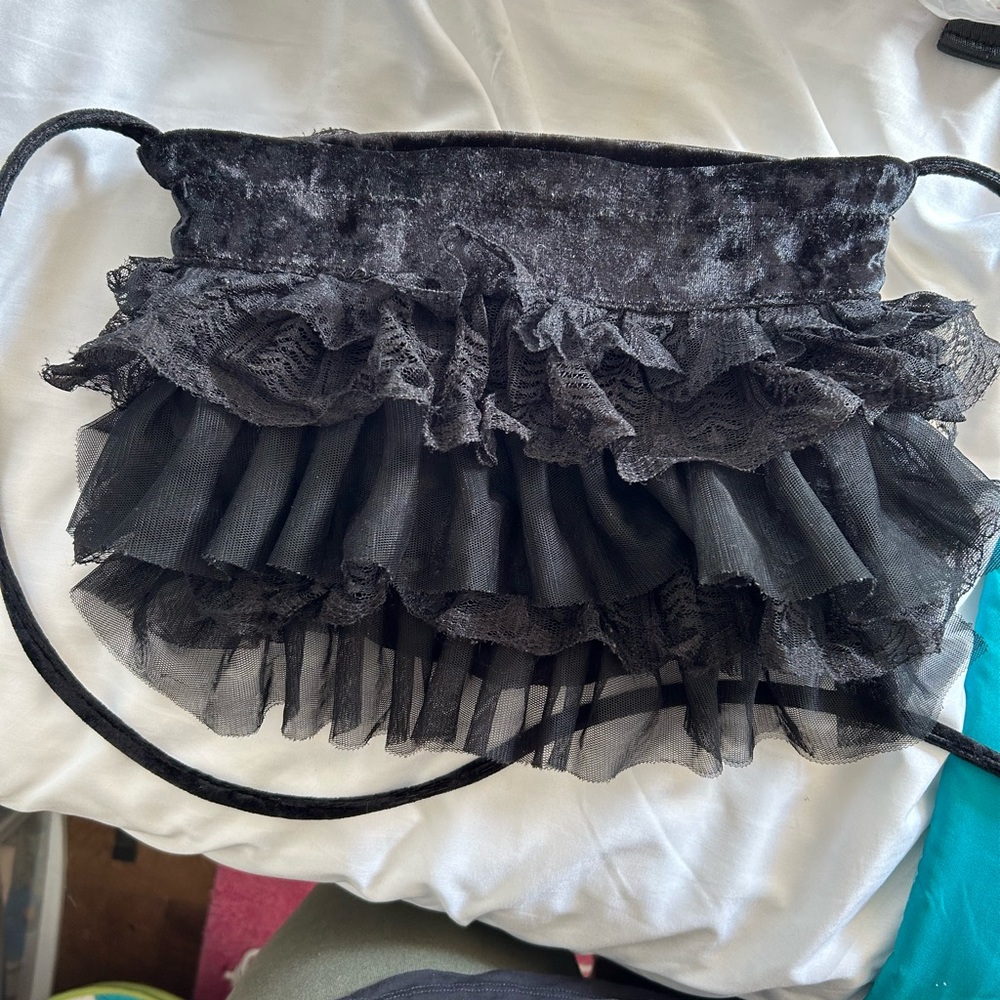 Widow purse